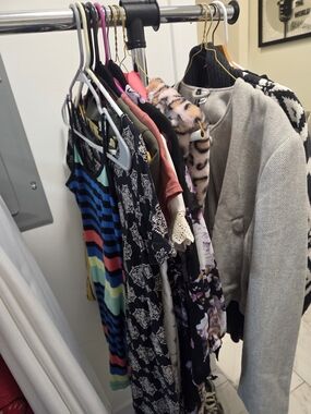 Women Size Medium Clothing Items